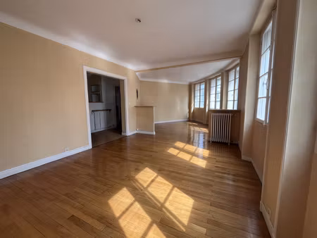 nantes (44000) - appartement 5 pièces - 92 29 m2
