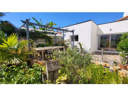 maison 3 chambres et bureau  110 m2 à vertou