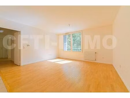 appartement 3 pièce(s) 63 m2