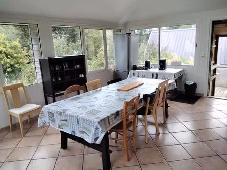 bel et spacieux appartement avec jardin  non loindes plages
