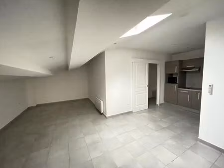 appartement renove cote joliette