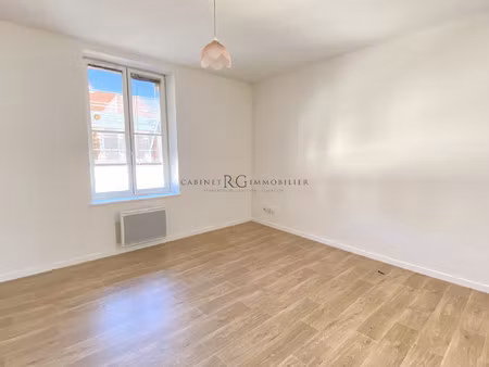 à louer – studio 25 m² – hayange  proche centre-ville