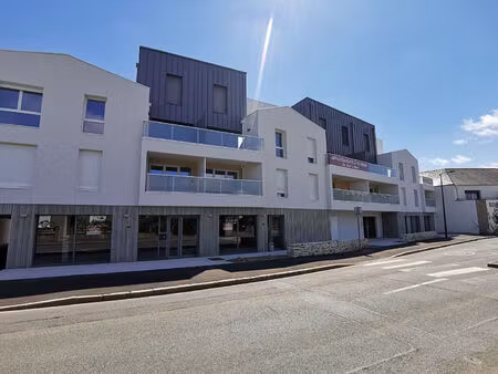 appartement bourg treillières 3 pièce(s) 61 m2 avec balcon et double garage