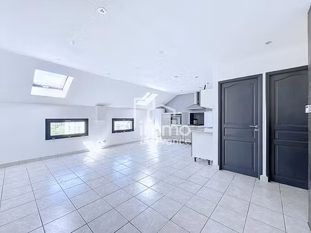appartement bellegarde-sur-valserine 4 pièce(s) 99.30 m2
