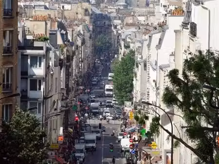 location commerce paris 75020 111m²