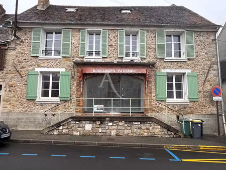 local commercial le chatelet en brie 92 50 m2