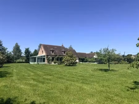proche l'aigle