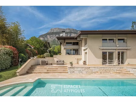 maison contemporaine dans le haut-meylan avec piscine  vue et appartement indépendant