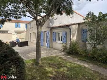 vente maison à saint-michel-en-l'herm (85580) : à vendre / 150m² saint-michel-en-l'herm