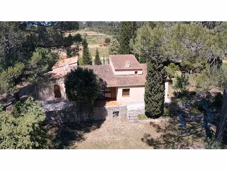 maison d'architecte sur 2h de terrain