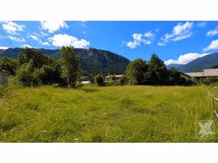 terrain constructible viabilisé à vendre