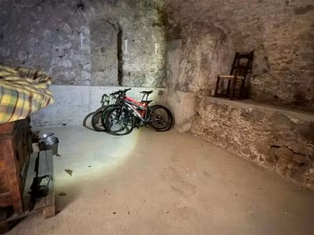location parking peille 06440