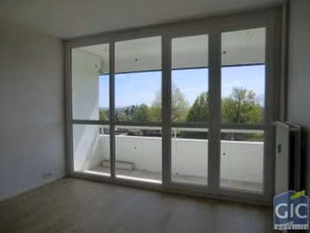 location appartement 2 pièces à caen (14000) : à louer 2 pièces / 55m² caen