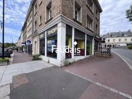 location bureaux et commerces à saint-lô (50000) : à louer / 34m² saint-lô