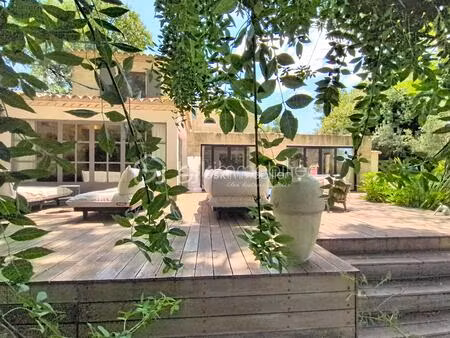 maison de 255 m² à le cailar