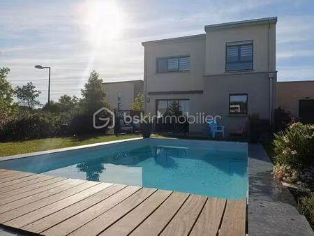 maison de 107 m² à romille