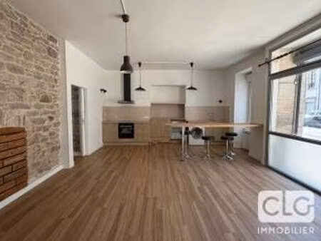 location appartement 2 pièces à quimper (29000) : à louer 2 pièces / 55m² quimper