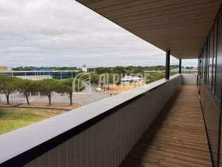 location bureaux et commerces à saint-nazaire (44600) : à louer / 163m² saint-nazaire