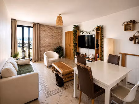 t4 lumineux de 76 m² avec parking sous-sol ? quartier papus