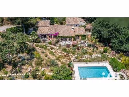 propriété avec piscine tourrettes-sur-loup (06)