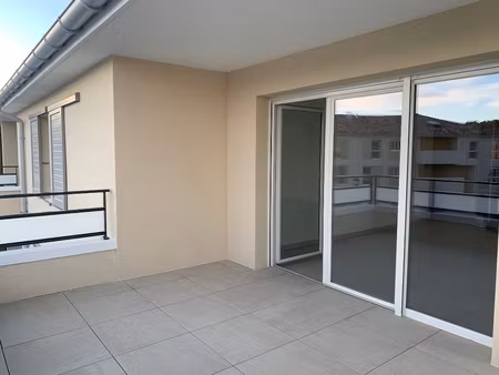 t4 - residence neuve piscine puy ste reparade