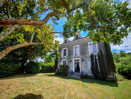 maison de maitre pouillon 376 m2 centre village