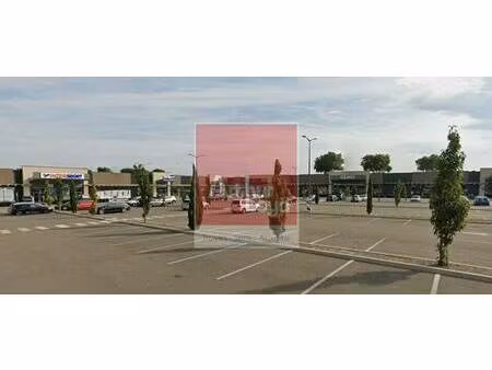 local commercial à louer