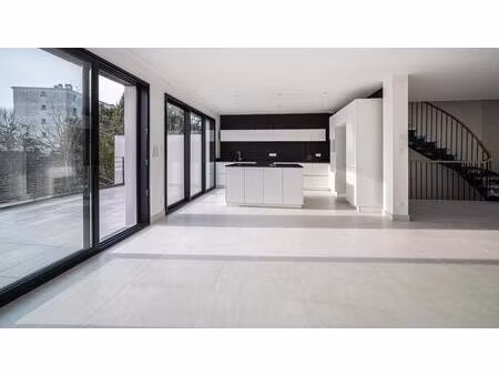 location maison 6 pièces 159m² nantes 44000