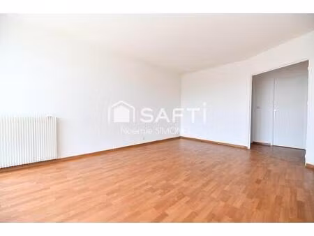 appartement de trois pièces! ravalement récent !