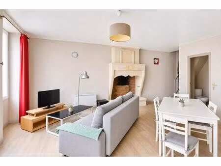 idéal investissement locatif : immeuble de 3 appartements dans une ville thermale à forte 