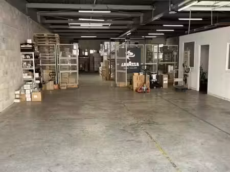 location entrepôt 287m²