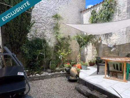 maison de ville 2 chambres et bureau a cognac
