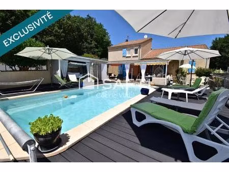 maison avec piscine à 5 minutes de sisteron