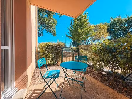 appartement t2 avec jardinet et stationnement - couëron la chabossière