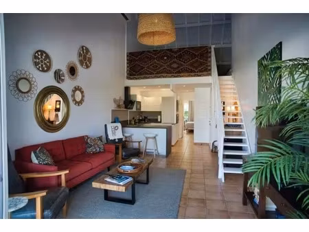 en exclusivité appartement élégant et rénové au coeur de la baie orientale  saint-martin (
