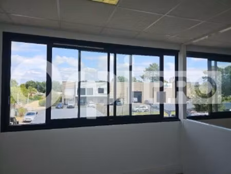 vente bureaux 79 m²