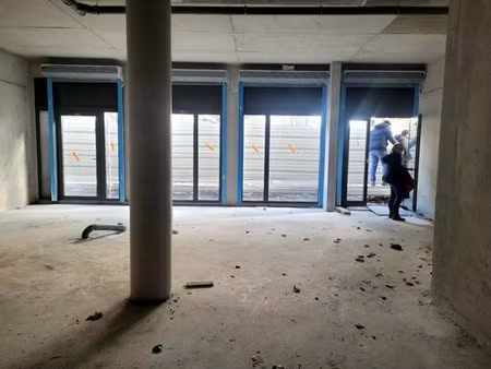 location commerce bonneuil sur marne 94380 123m²