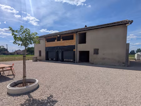 castelsarrasin maison à rénover à fort potentiel avec terr
