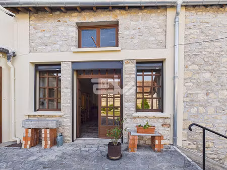 a 10 km de jonchery-sur-vesle 51140 - ensemble immobilier