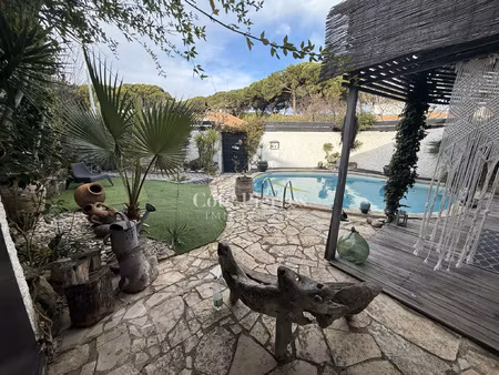 la grande-motte- maison t7 de 182m2 avec 4 chambres et pisci