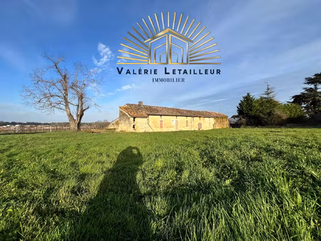 maison 420 m2 à rénover sur une parcelle de 1854m2 avec vue