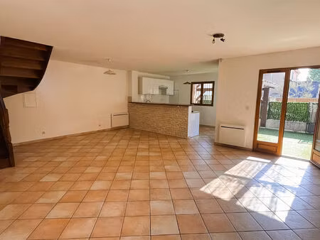 maison 3 pièces 79 m² à louer venelles 13770 ? | era immobilier