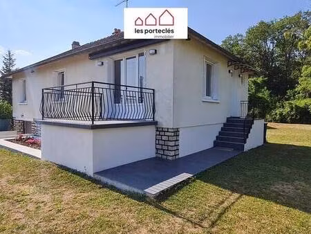 maison: cuis sal/sej 3ch + ss/sol: cuis été  1 ch  cave garage /1935m²