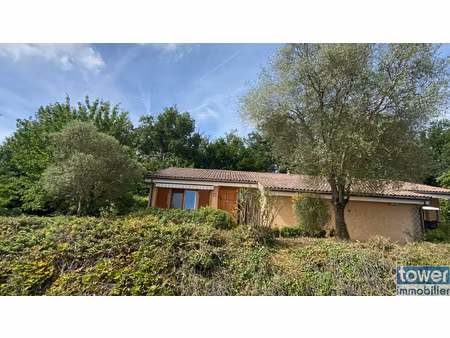 villa  4 pièce(s)  3 chambre(s)  104 m²