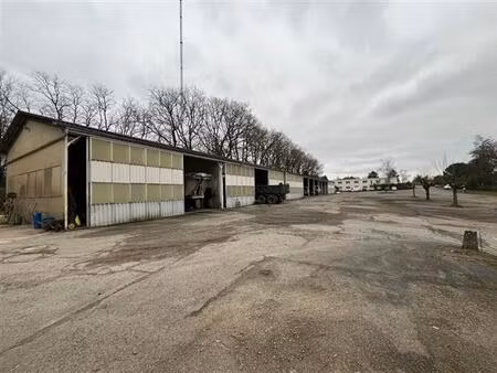 vente local d'activités poitiers 2 230 m²