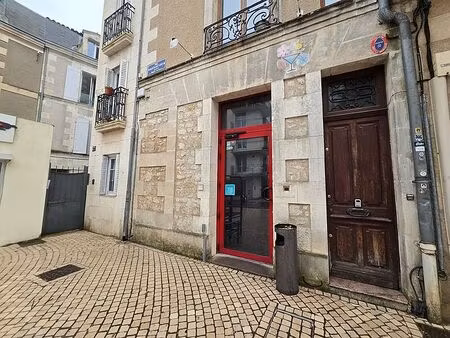 vente commerce poitiers 101 m²