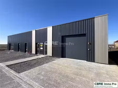 location entrepôt / local d'activités biard 70 m²