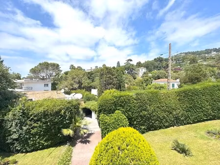 cannes vente 2 pièces au calme absolu