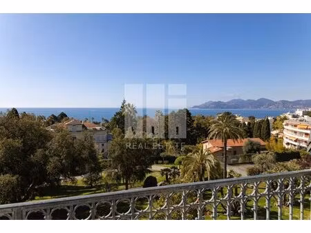cannes – appartement 3 pièces avec vue mer