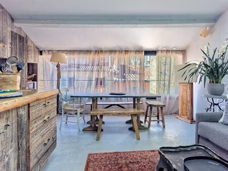 cannes - suquet - immeuble 120.70 m²